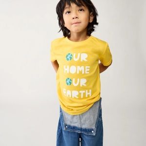 🍁 NEW! Planet Earth T-Shirt | Yellow